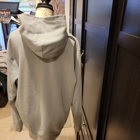 Disney LA Uniqlo 2017 Fall Collection Hypebeast Size XL ( Unisex ) Hoodie - Picture 6 of 8